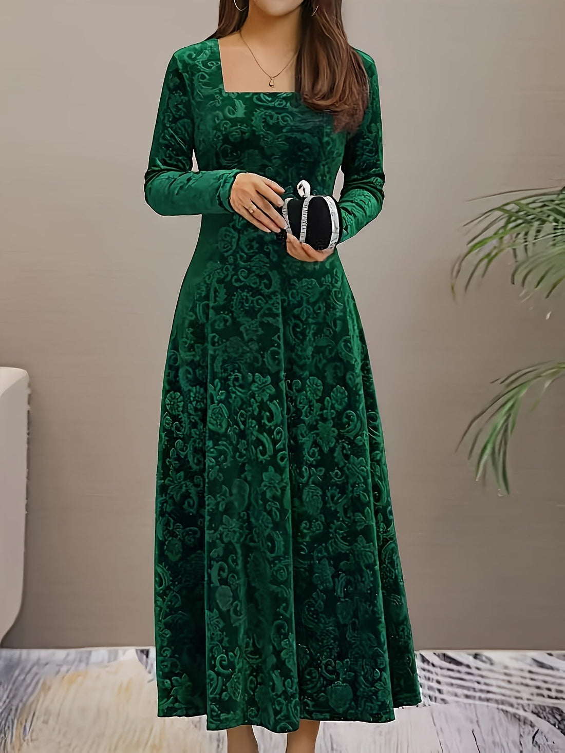 Dame Velour Maxi Kjole – Firkantet Hals – 3/4 Ærmer – Elegant Pasform – Festlook